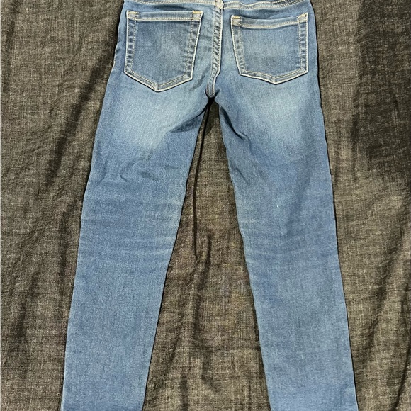 4 pairs of little girls size 5 skinny jeggings. All in near perfect condition. - Picture 9 of 14
